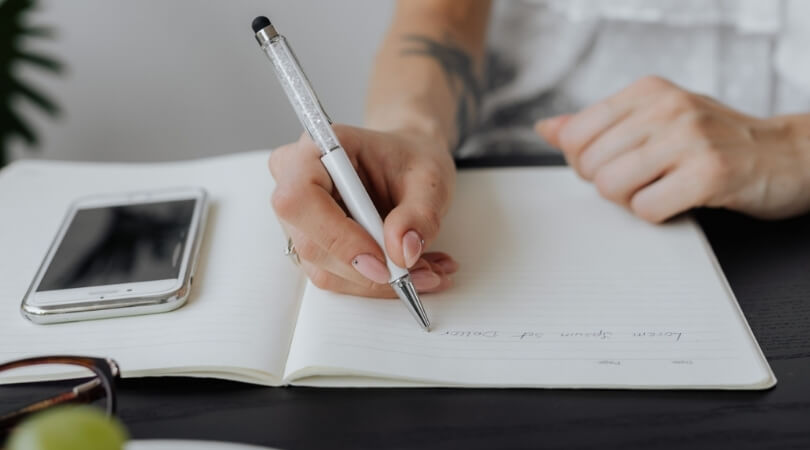51 – Améliorer sa concentration – Photos article 4 Découvrez dans cet article les 3 grands aspects de vie sur lesquels travailler pour améliorer sa concentration et gagner en productivité au quotidien #productivité #concentration #organisation